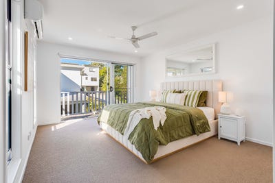 /international/au/23-29-henderson-road-everton-hills-qld-151424012/