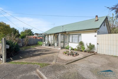 /international/au/35-douglas-street-hastings-vic-151450324/