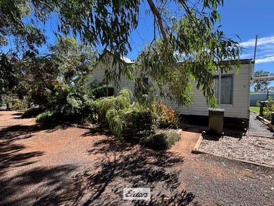 /international/au/9-11-tarcoola-street-pooncarie-nsw-150608132/