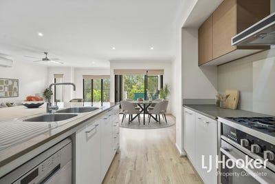 /international/au/18-garragull-drive-yarrabilba-qld-151645128/