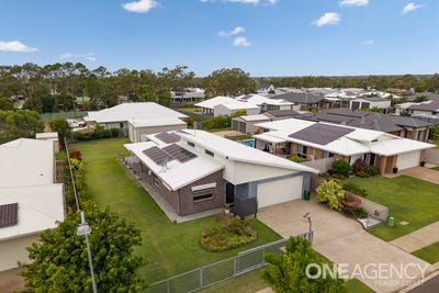 /international/au/54-ronaldo-way-urangan-qld-151159944/