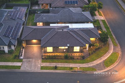 /international/au/11-stawell-street-ropes-crossing-nsw-150966868/