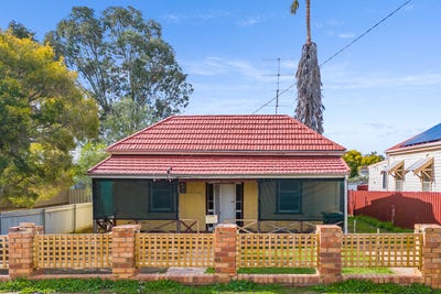 /international/au/12-hampton-street-northam-wa-151570536/
