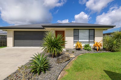 /international/au/19-elanda-court-tin-can-bay-qld-151335368/