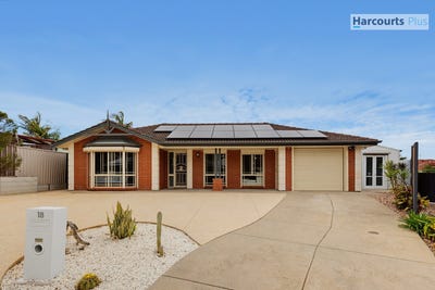 /international/au/18-riddoch-crescent-woodcroft-sa-152539484/