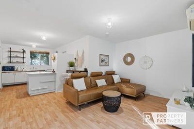 /international/au/7-134-deanmore-road-scarborough-wa-151905888/