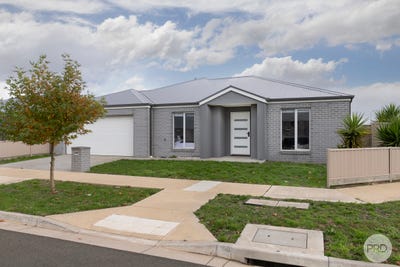 /international/au/20-harmony-way-alfredton-vic-151414400/