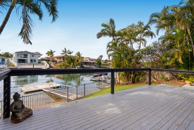 /international/au/6-nautilus-place-biggera-waters-qld-148511344/?lang=pt