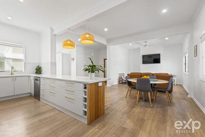/international/au/44-stevenson-street-port-lincoln-sa-152427828/