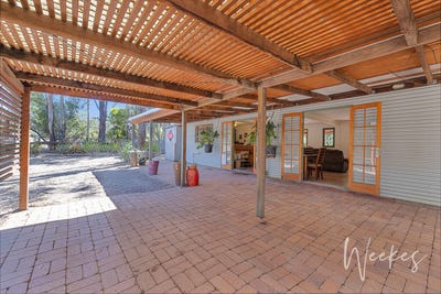 /international/au/2504-rosedale-road-yandaran-qld-152185980/