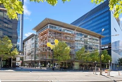 /international/au/221-838-collins-street-docklands-vic-504885144/