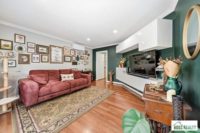 /international/au/31-napier-road-morley-wa-151367212/