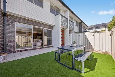 /international/au/36-2-clare-burton-crescent-franklin-act-150841744/
