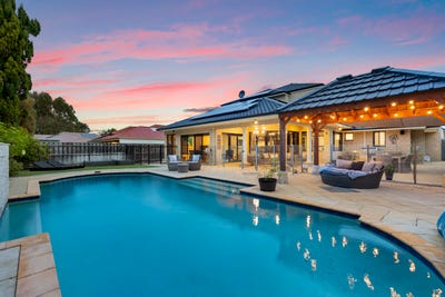 /international/au/8-anacapri-road-hillarys-wa-152466256/
