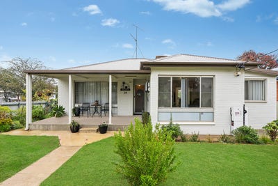 /international/au/24-argyle-street-narrandera-nsw-151321304/