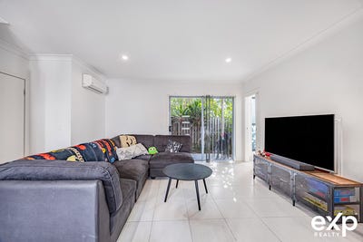 /international/au/21-20-careel-close-helensvale-qld-151422192/