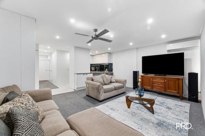/international/au/26-79-81-union-road-penrith-nsw-151368520/