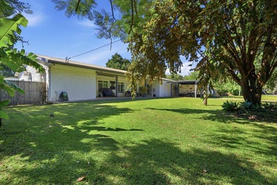 /international/au/10-sichter-street-sarina-qld-151275496/