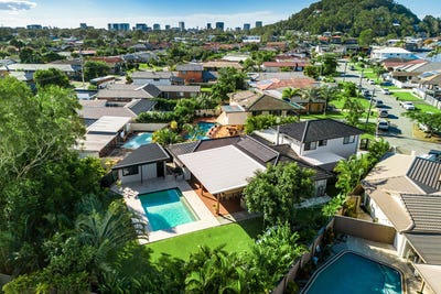 /international/au/21-compass-way-tweed-heads-nsw-147877960/