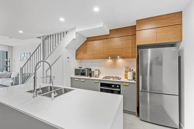 /international/au/308-56-aurelia-street-toongabbie-nsw-148379784/