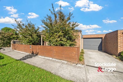 /international/au/17-newton-street-glenroy-vic-151106472/