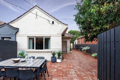 /international/au/25a-scott-street-elwood-vic-150909584/