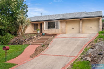 /international/au/16-mulligan-way-edens-landing-qld-150558860/