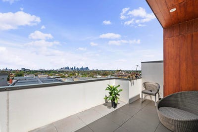 /international/au/15-1a-campbell-grove-northcote-vic-150838216/