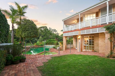 /international/au/4-kathryn-crescent-dalkeith-wa-150919340/