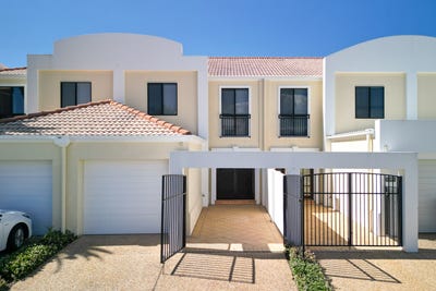 /international/au/8843-magnolia-drive-east-hope-island-qld-150863684/