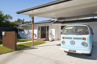 /international/au/27-onyx-street-keperra-qld-152327348/