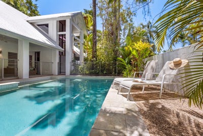 /international/au/5-sonata-close-port-douglas-qld-121040197/