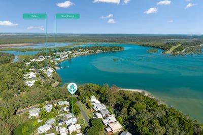 /international/au/15-kingfisher-parade-toogoom-qld-150787208/