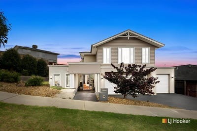 /international/au/8-skyline-drive-officer-vic-148536124/