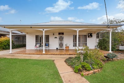 /international/au/146-loftus-street-temora-nsw-148279484/
