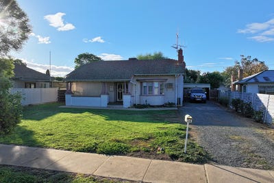 /international/au/24-mckenzie-street-rochester-vic-151259080/