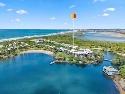 /international/au/68-80-north-shore-road-twin-waters-qld-150499688/