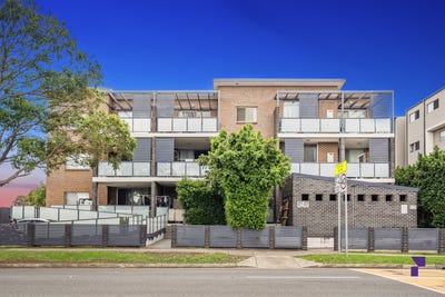 /international/au/25-21-23-rookwood-road-yagoona-nsw-150738348/