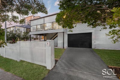 /international/au/13-curwen-terrace-chermside-qld-151018880/