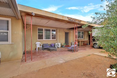 /international/au/64-buck-street-broken-hill-nsw-151409796/