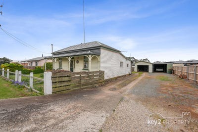 /international/au/223-emu-bay-road-deloraine-tas-152688364/