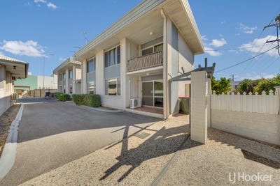 /international/au/1-141-auckland-street-gladstone-central-qld-151576172/