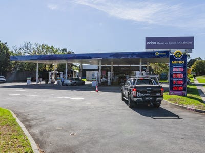 /international/au/metro-petroleum-80-86-cranbourne-road-frankston-vic-505112300/