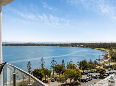 /international/au/703-14-oxley-avenue-woody-point-qld-152257912/
