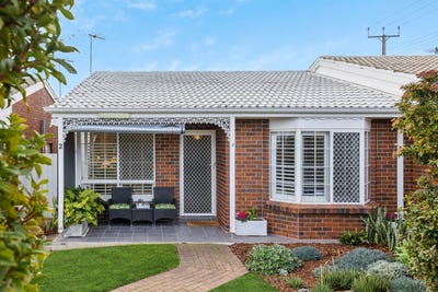 /international/au/2-35-davis-avenue-christies-beach-sa-148573608/