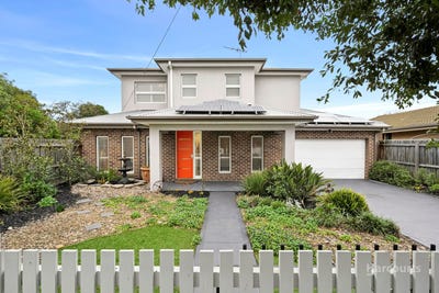 /international/au/1-22-myrtle-grove-north-shore-vic-148626324/