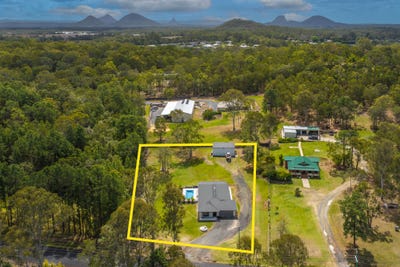/international/au/42-breadsell-drive-caboolture-qld-152460608/