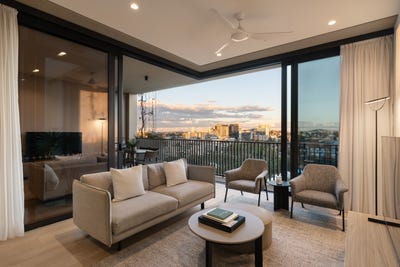 /international/au/1003-20-edmondstone-street-south-brisbane-qld-151495792/