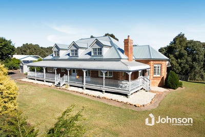 /international/au/120-annette-road-lowood-qld-148414608/