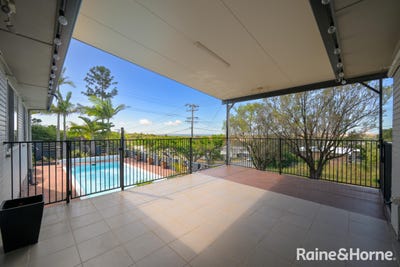 /international/au/67-ann-street-south-gladstone-qld-148047956/
